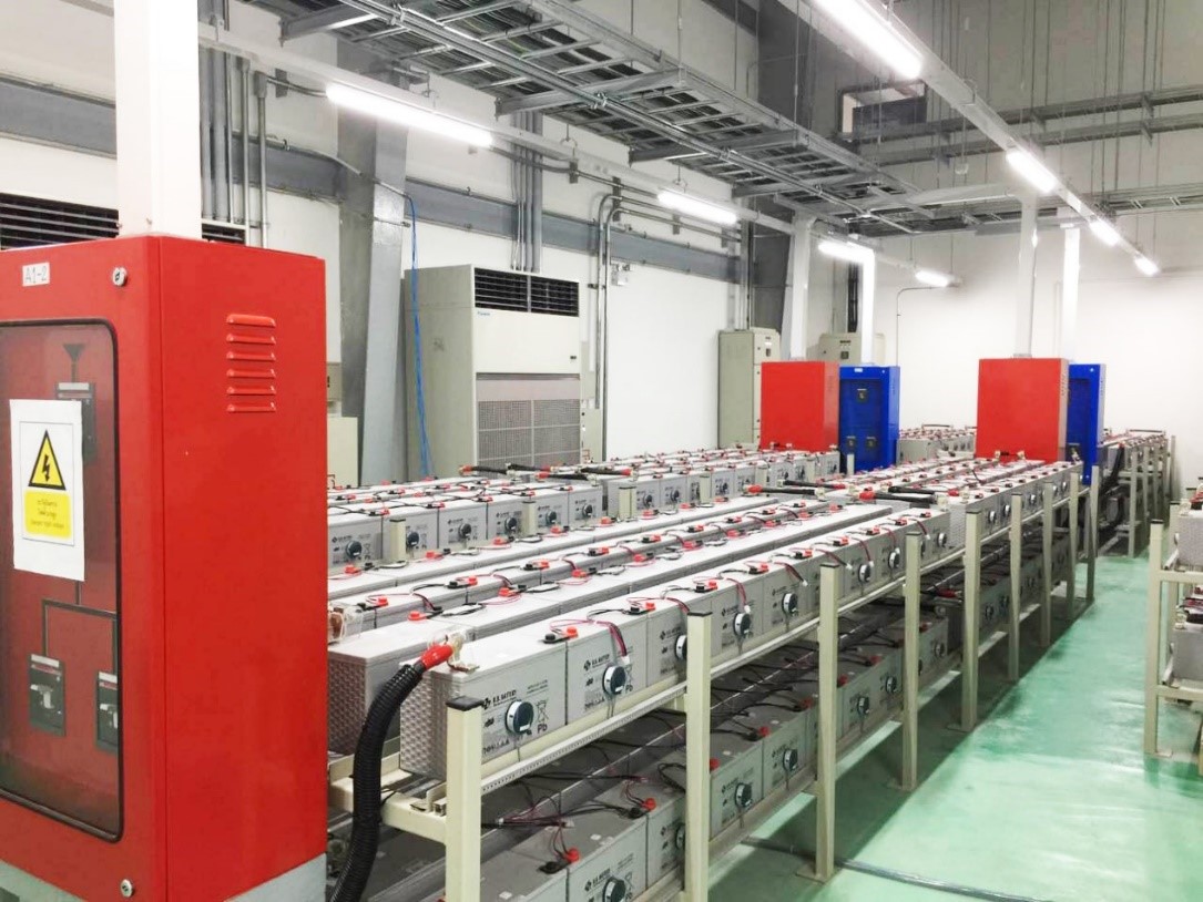 Dfun BMS for data center DFUN BMS für das Rechenzentrum