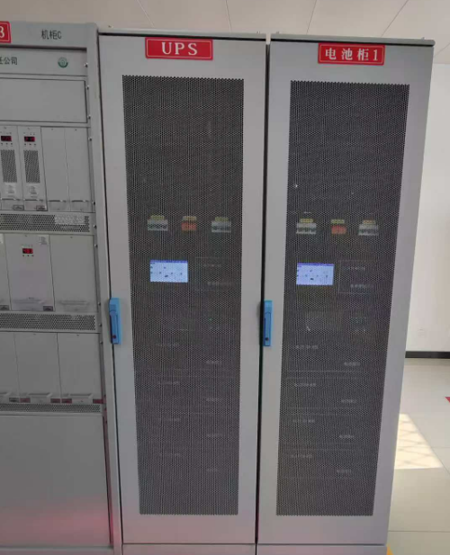 115,2 V 230,4 V DC Power Backup Lithium-Ionen-Batterie-Cluster-Anwendung3