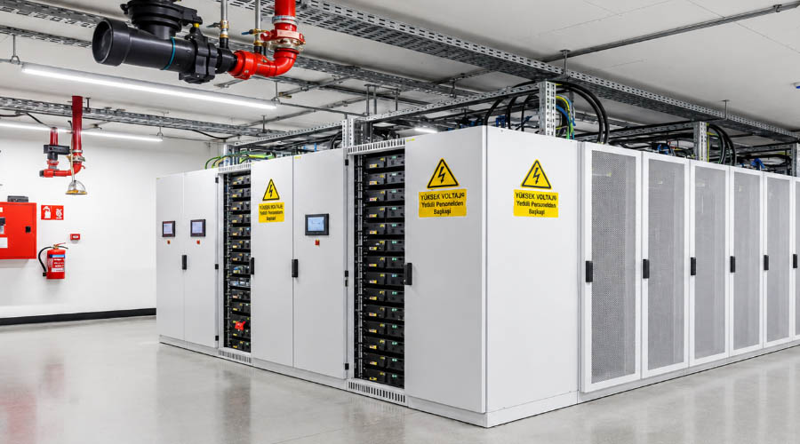 &Uuml;berwachungssystem f&uuml;r Offshore-USV-Batterier&auml;ume