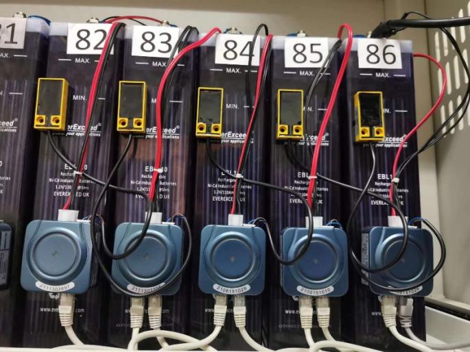 Batterie&uuml;berwachungssensoren bei der thail&auml;ndischen Wasserwerksbeh&ouml;rde installiert. 